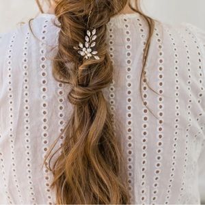 BRIDES & HAIRPINS Agapi Pearl & Crystal Hair Pins